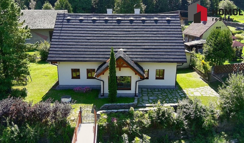 Prodej domu 177 m² s pozemkem 945 m², Janov – náhled fotky 2
