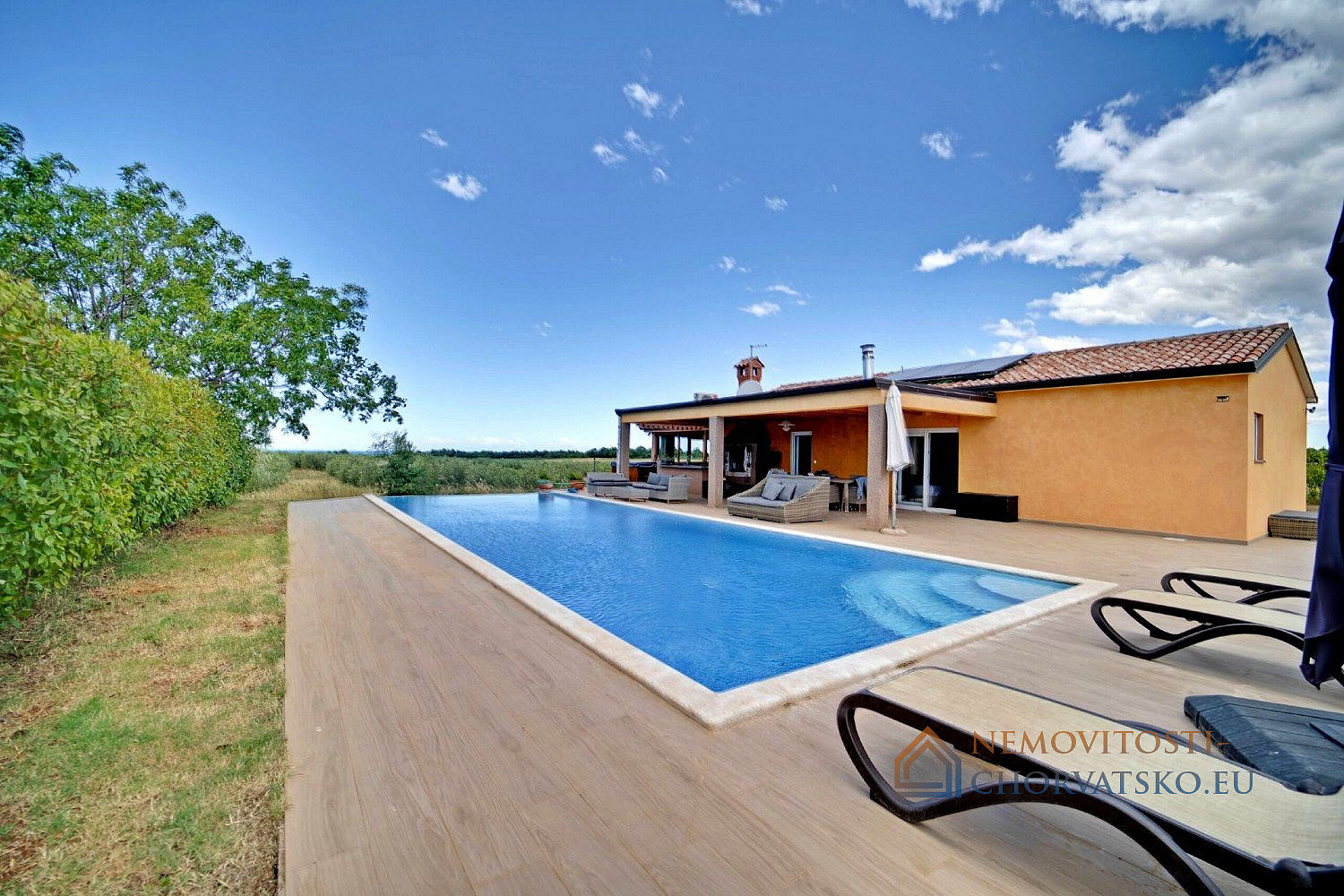 Prodej domu 165 m² s pozemkem 4 494 m² – pohled 3