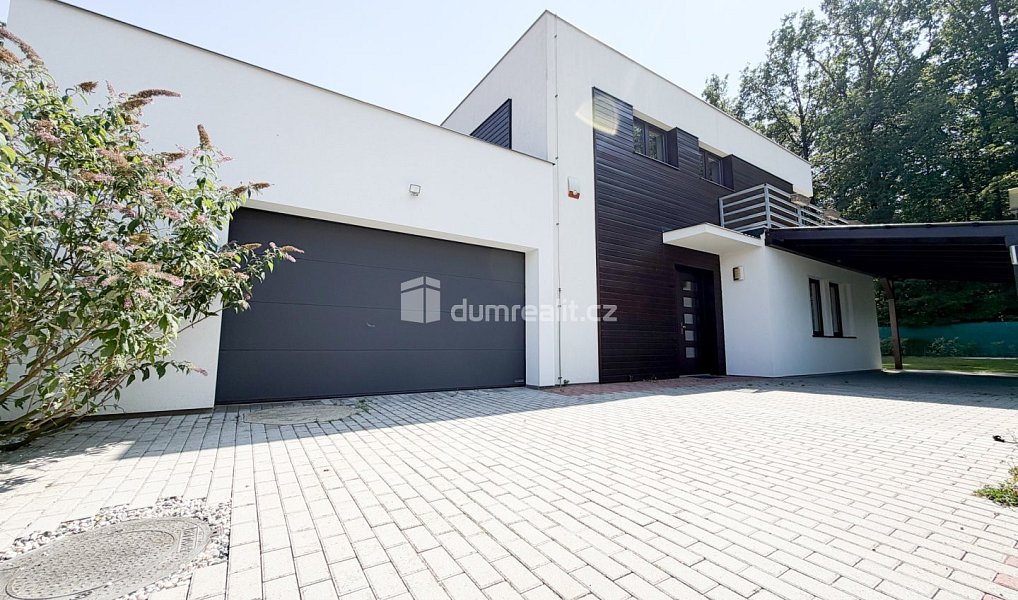 Prodej domu 249 m² s pozemkem 1 050 m², Praha – náhled fotky 36
