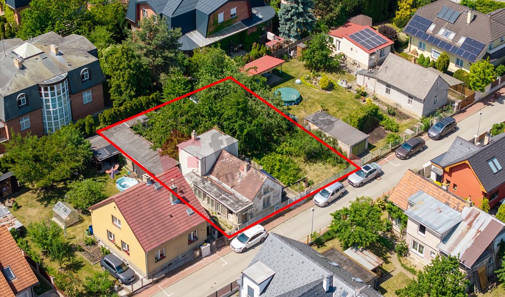 Prodej stavebního pozemku 556 m², Praha – náhled fotky 2
