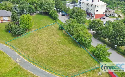 Prodej stavebního pozemku 976 m², Pod Parkem, Holice, okres Pardubice