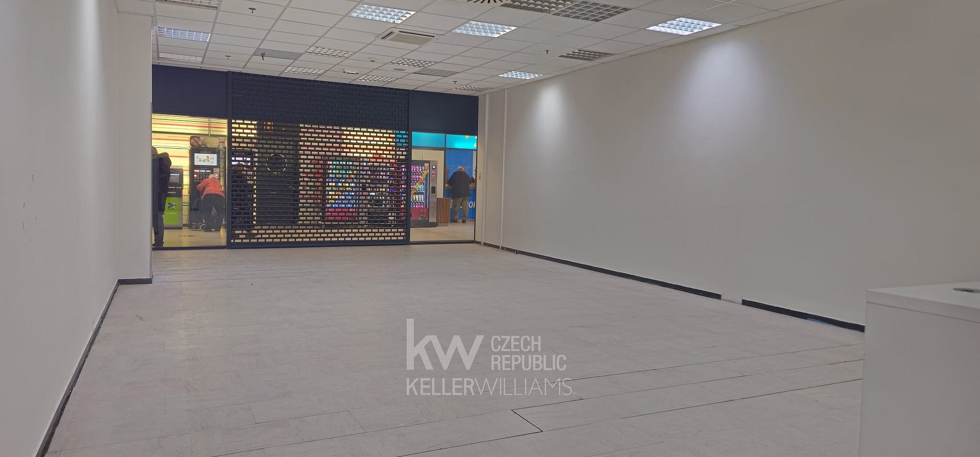 Pronájem obchodních prostor 94 m² – pohled 2