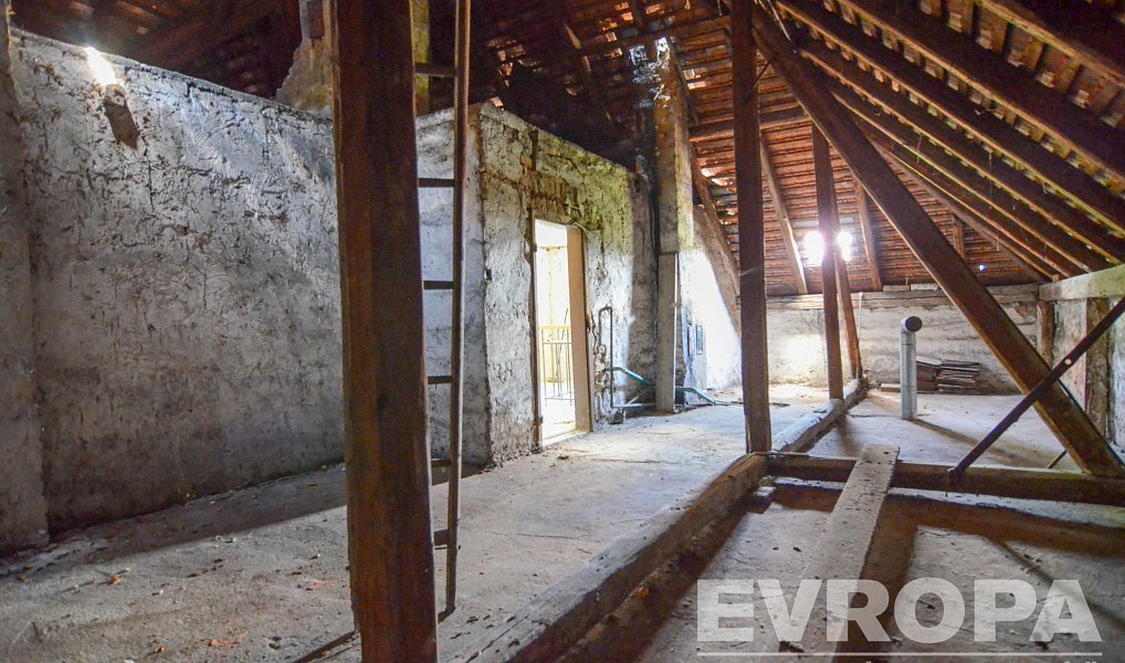 Prodej domu 300 m² s pozemkem 826 m², Břeclav – náhled fotky 35