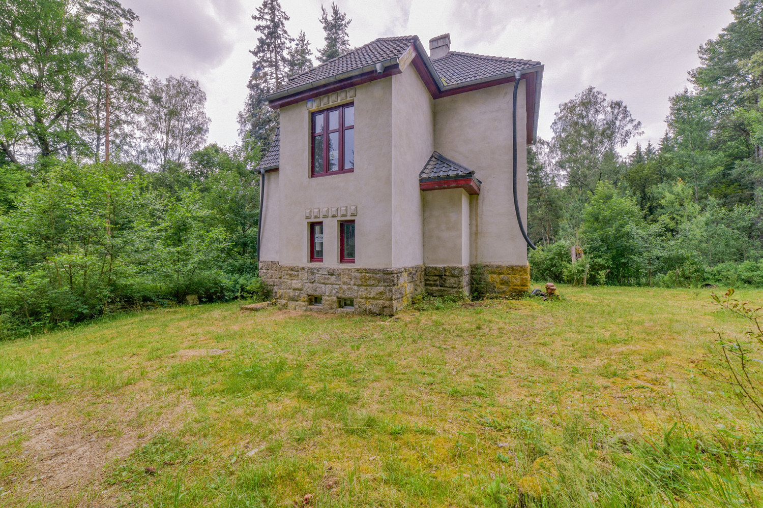 Prodej domu 194 m² s pozemkem 688 m² – fotografie 2