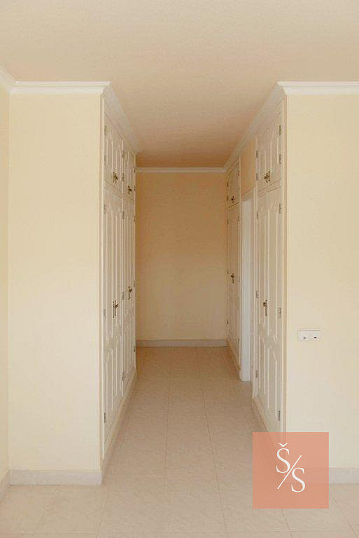 Prodej domu 465 m² s pozemkem 1 361 m² — photo 4