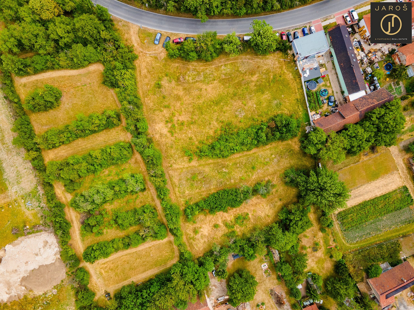 Prodej stavebního pozemku 800 m² – fotografie 5