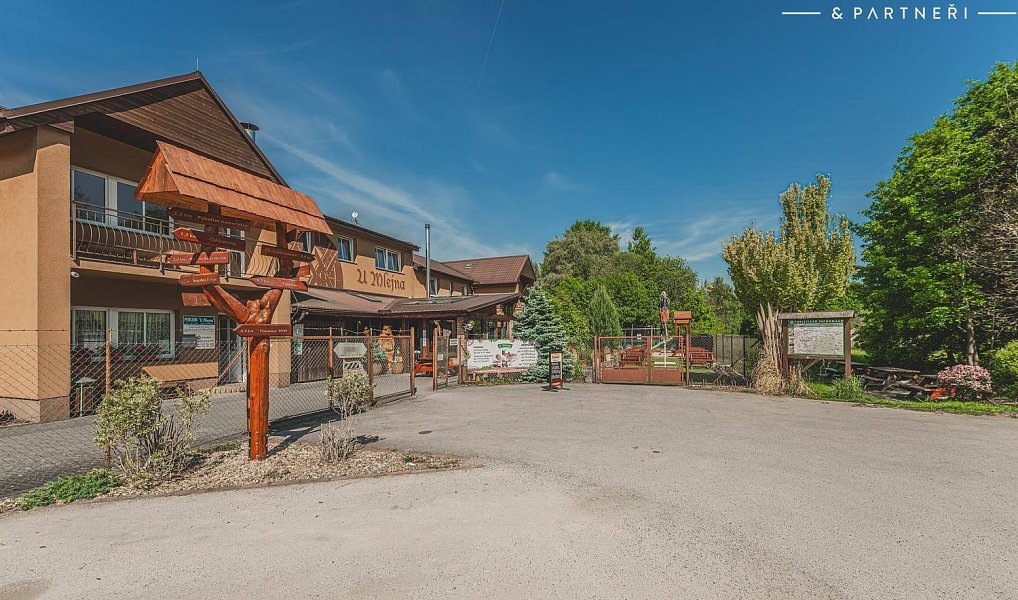 Prodej ubytovacího objektu 915 m², Hradec Králové – náhled fotky 5