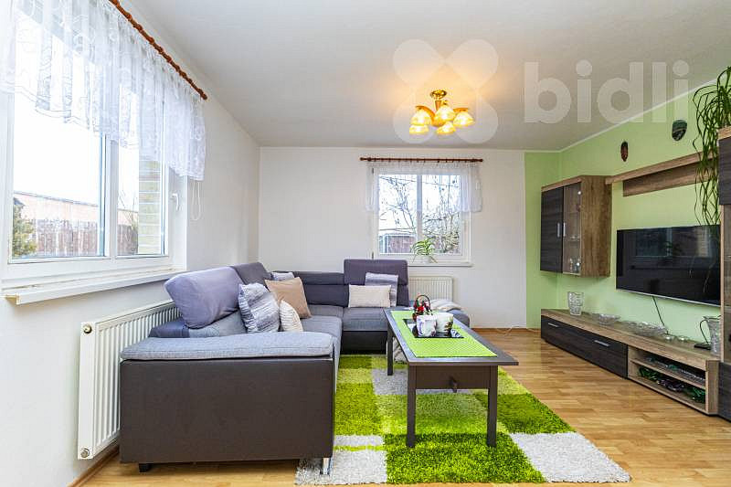 Prodej domu 146 m² s pozemkem 1 161 m² — photo 2