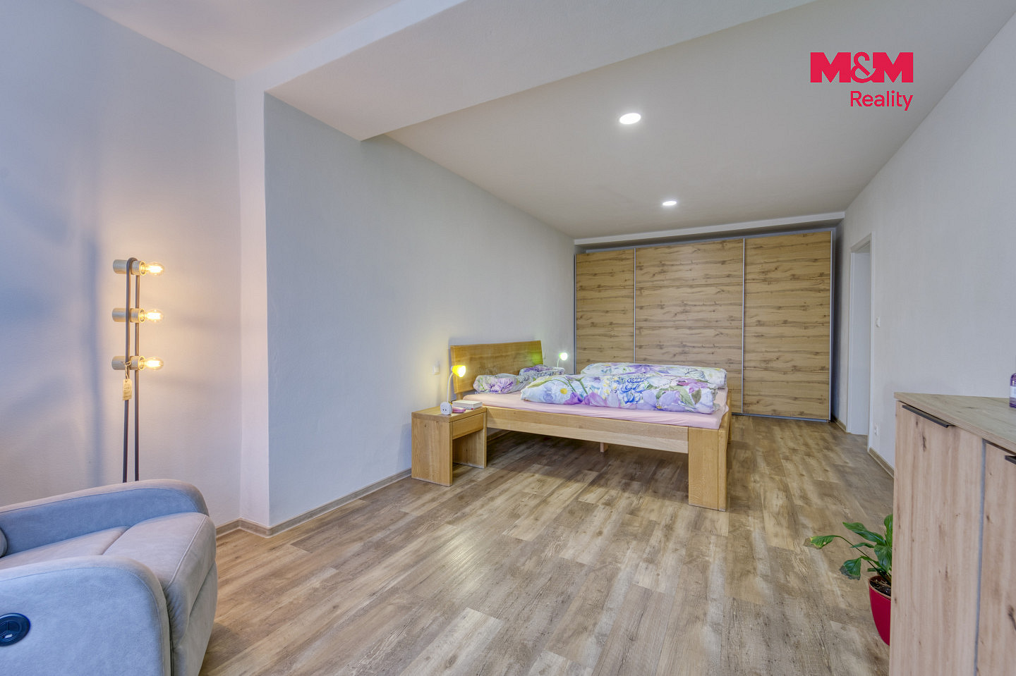 Prodej domu 197 m² s pozemkem 1 100 m² — photo 4