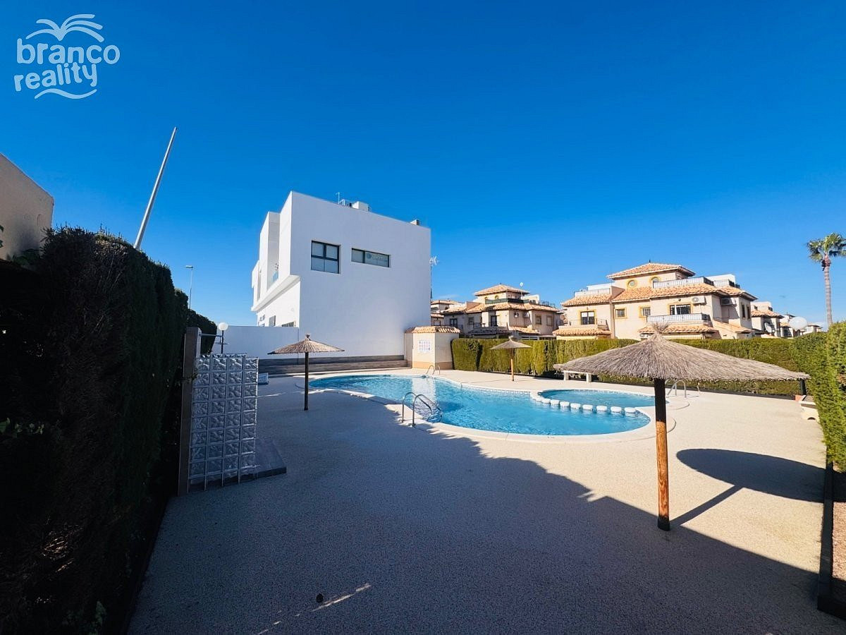 Prodej domu 86 m² s pozemkem 300 m² - Vista 2