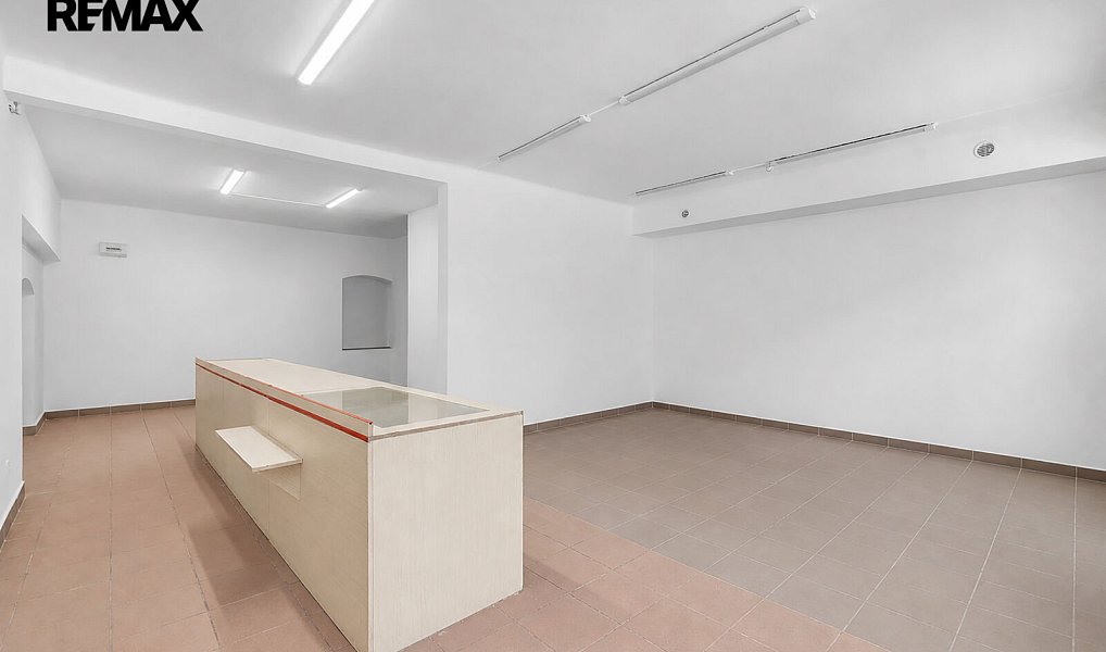 Pronájem obchodních prostor 78 m², Hostinné – náhled fotky 3