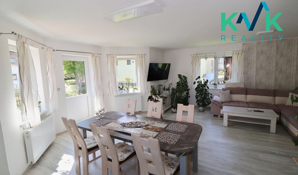Prodej domu 200 m² s pozemkem 550 m², Pernink – náhled fotky 2