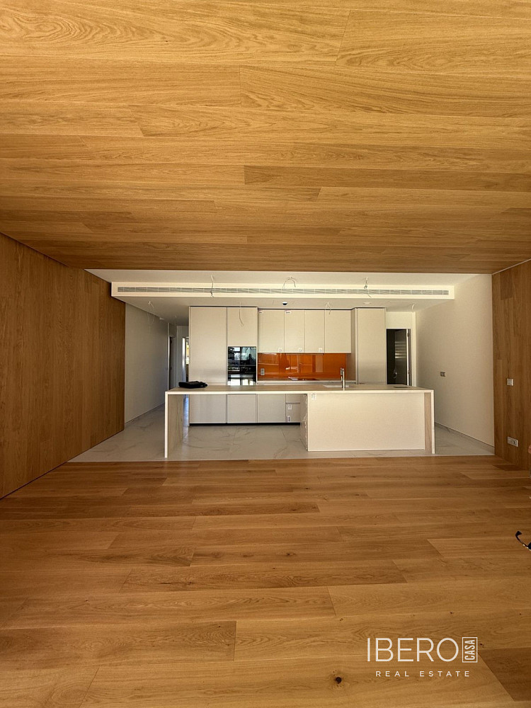 Prodej bytu 4+kk 177 m² - Más
