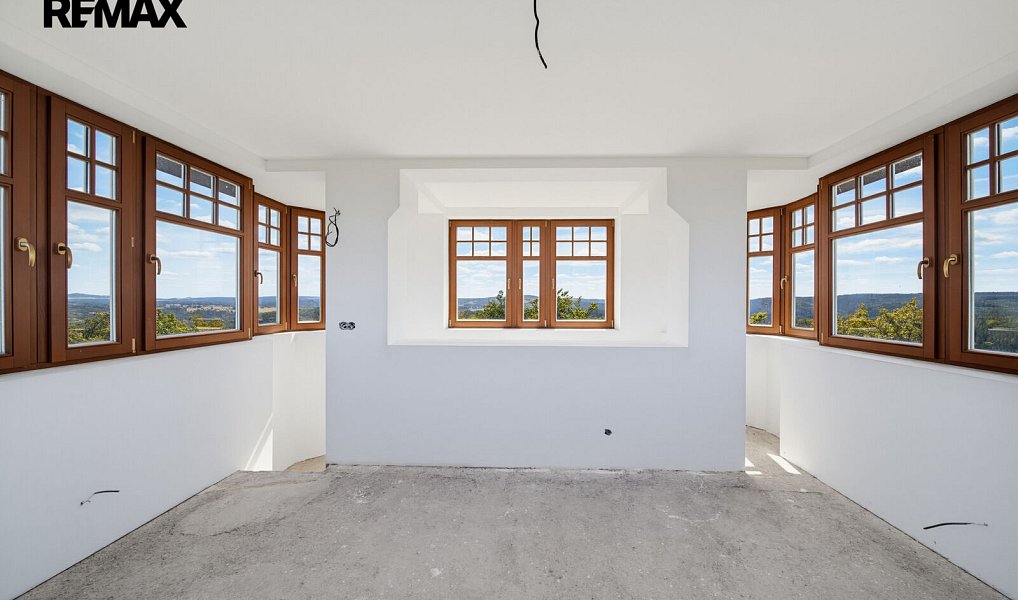 Prodej ubytovacího objektu 1 500 m², Karlovy Vary – náhled fotky 33