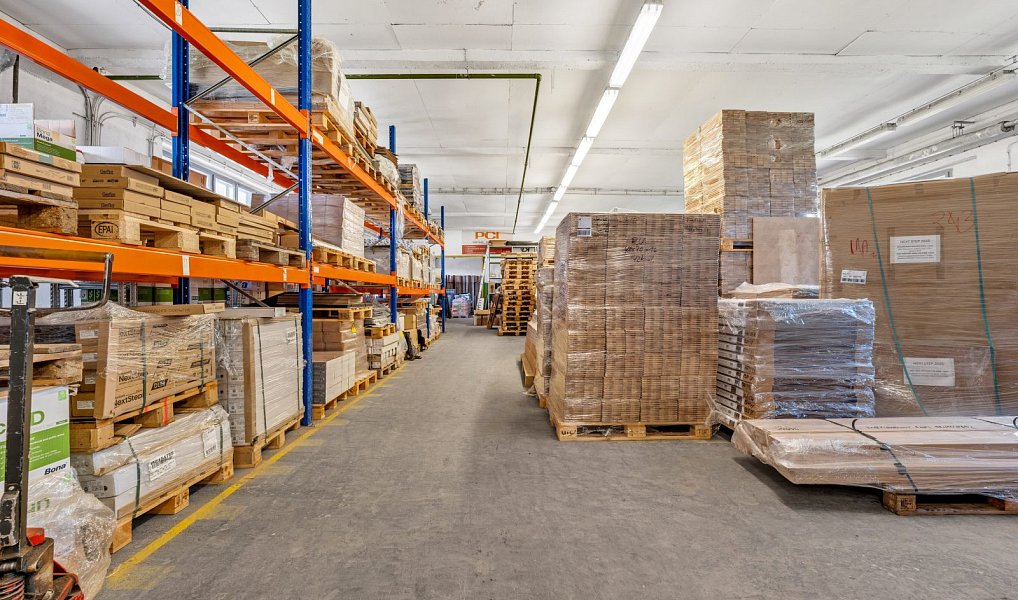 Pronájem skladovacích prostor 1 800 m², Letkov – náhled fotky 4