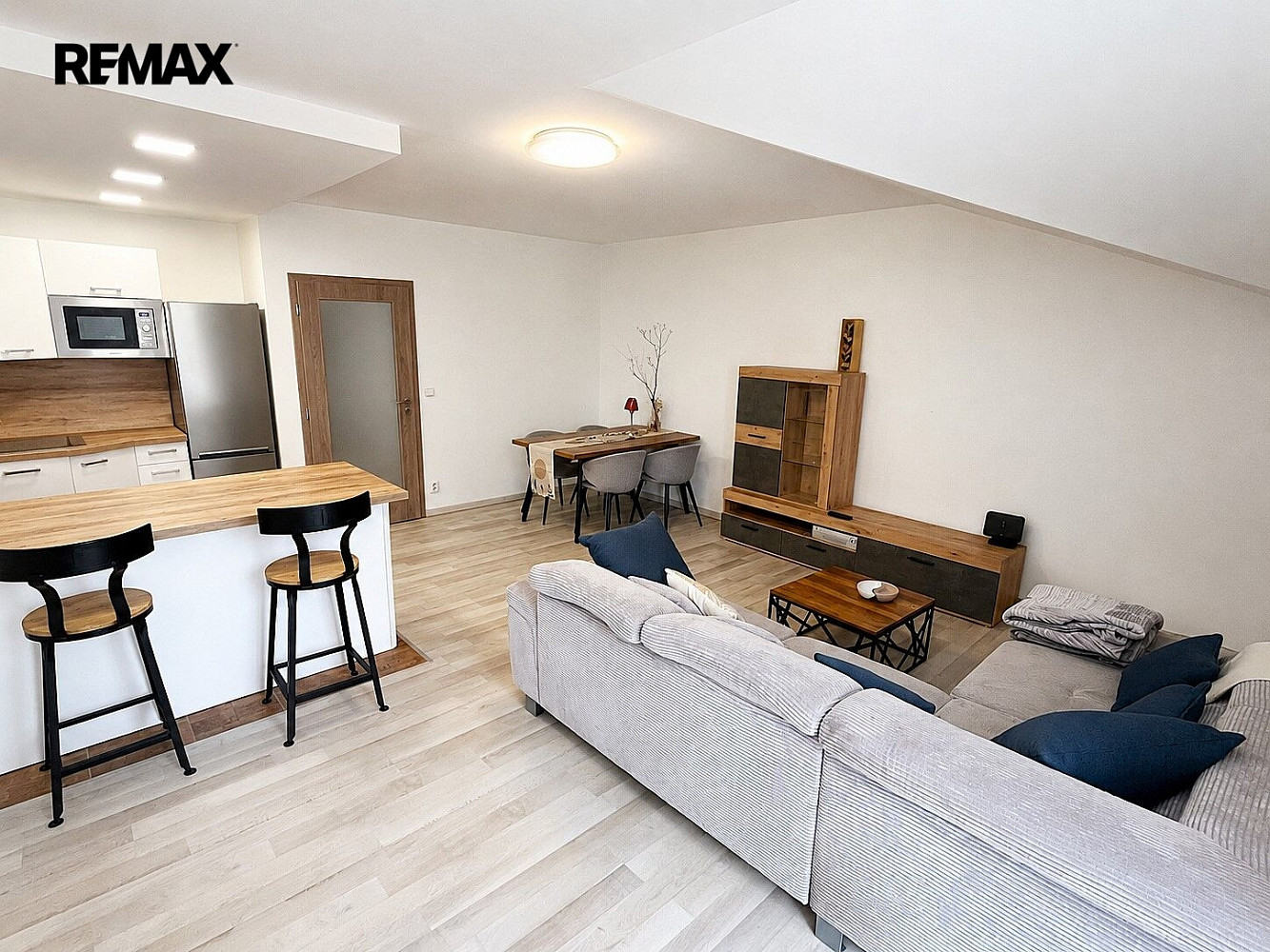 Pronájem bytu 2+kk 64 m² — photo 4