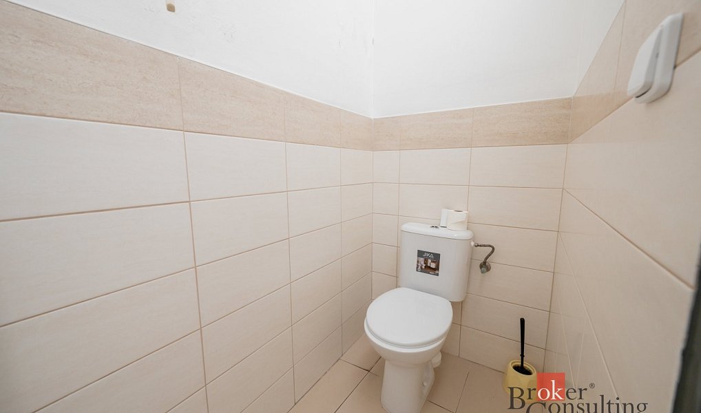 Prodej obchodních prostor 119 m², Jablonec nad Nisou – náhled fotky 9