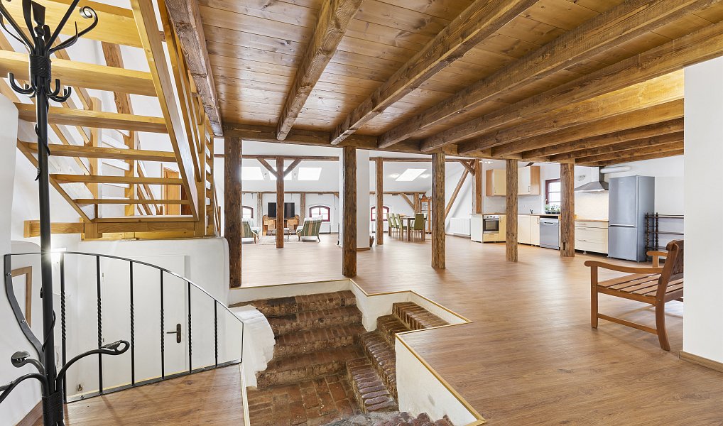 Prodej domu (jiného typu) 600 m² s pozemkem 275 m², Vimperk – náhled fotky 3