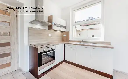 Pronájem bytu 1+kk 33 m², Mikulášské náměstí, Plzeň - Východní Předměstí