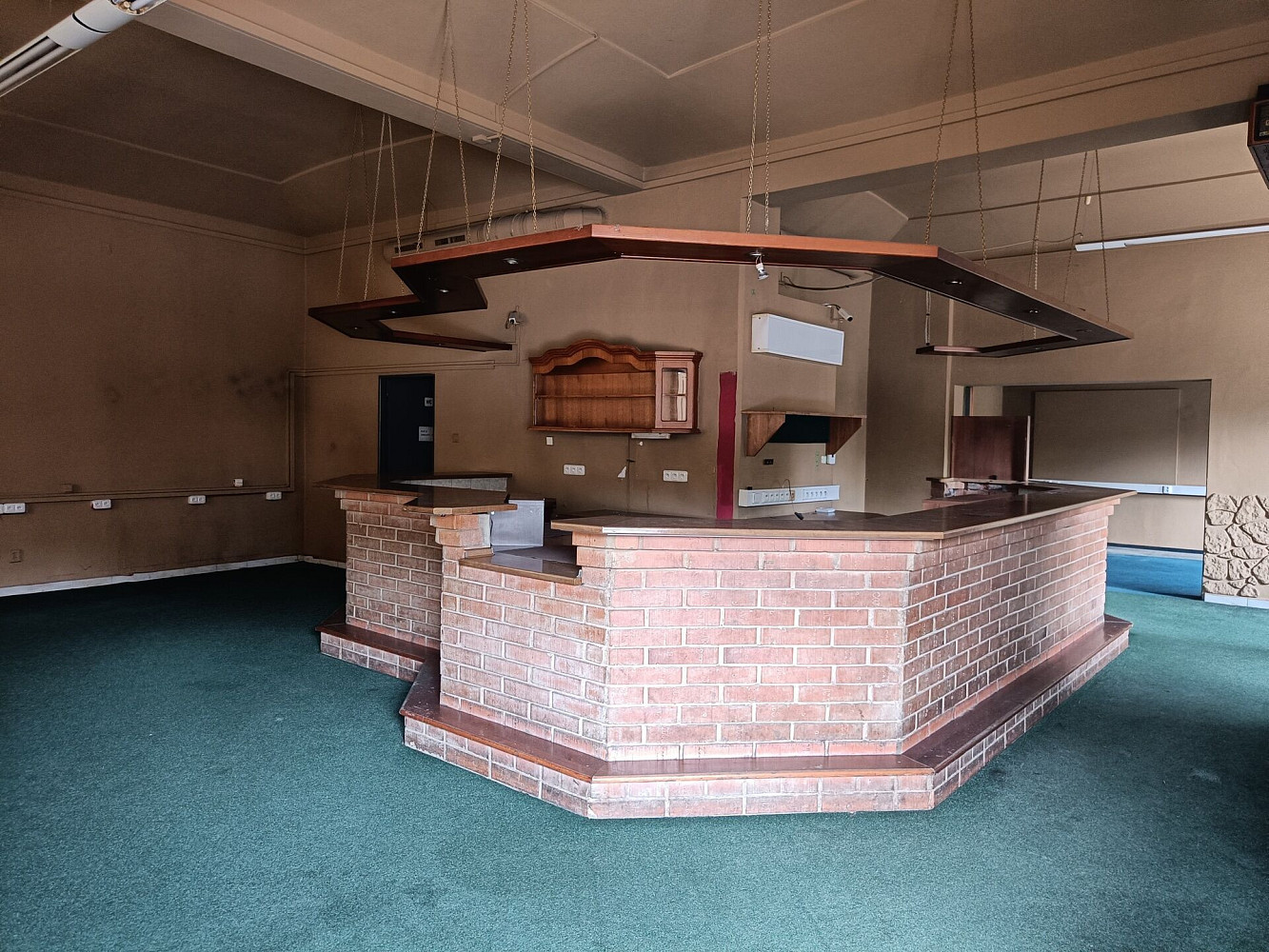 Pronájem obchodních prostor 165 m² – fotografie 4