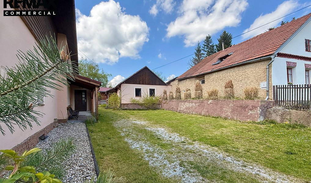 Prodej ubytovacího objektu 282 m², Vimperk – náhled fotky 36