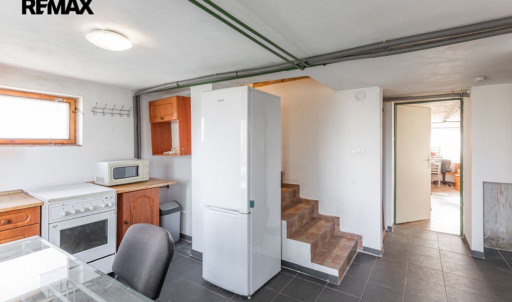 Prodej domu 214 m² s pozemkem 570 m², Roztoky – náhled fotky 22