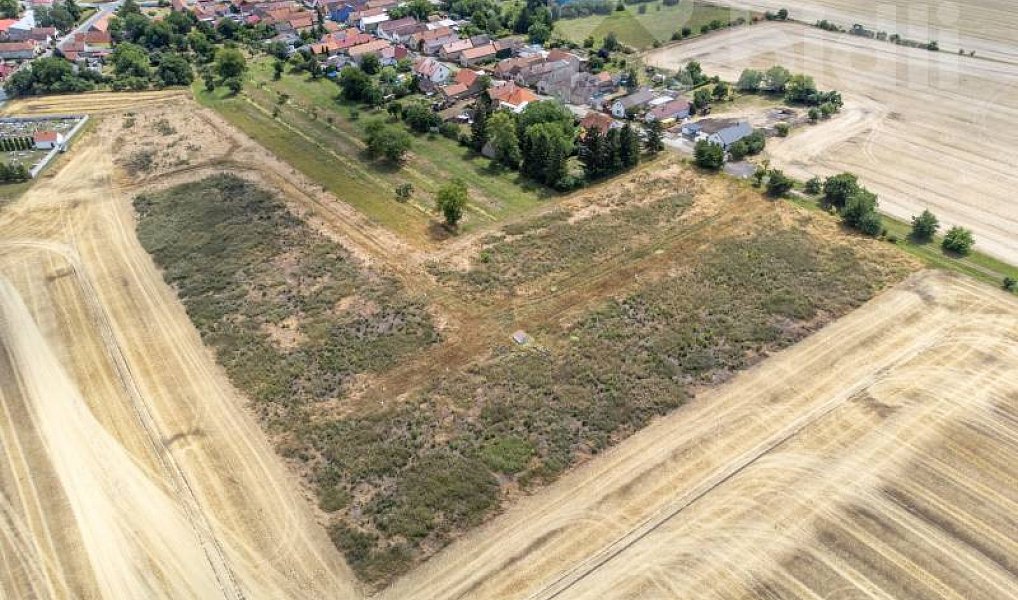 Prodej stavebního pozemku 978 m², Úmyslovice – náhled fotky 2