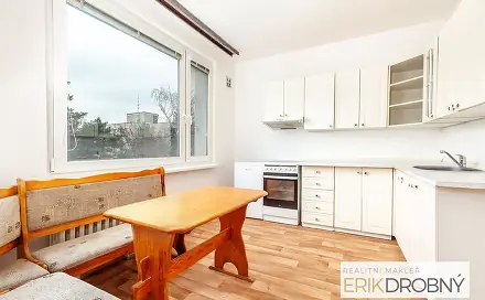 Pronájem bytu 2+1 40 m², Na Lužci, Lázně Bohdaneč, okres Pardubice