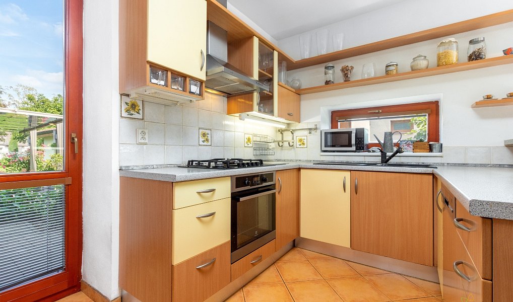 Prodej domu 200 m² s pozemkem 627 m², Pardubice – náhled fotky 8