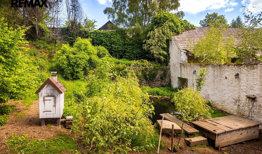 Prodej domu 185 m² s pozemkem 1 642 m², Horní Planá – náhled fotky 8