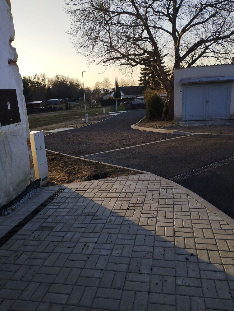 Prodej stavebního pozemku 1 007 m² – fotografie 4