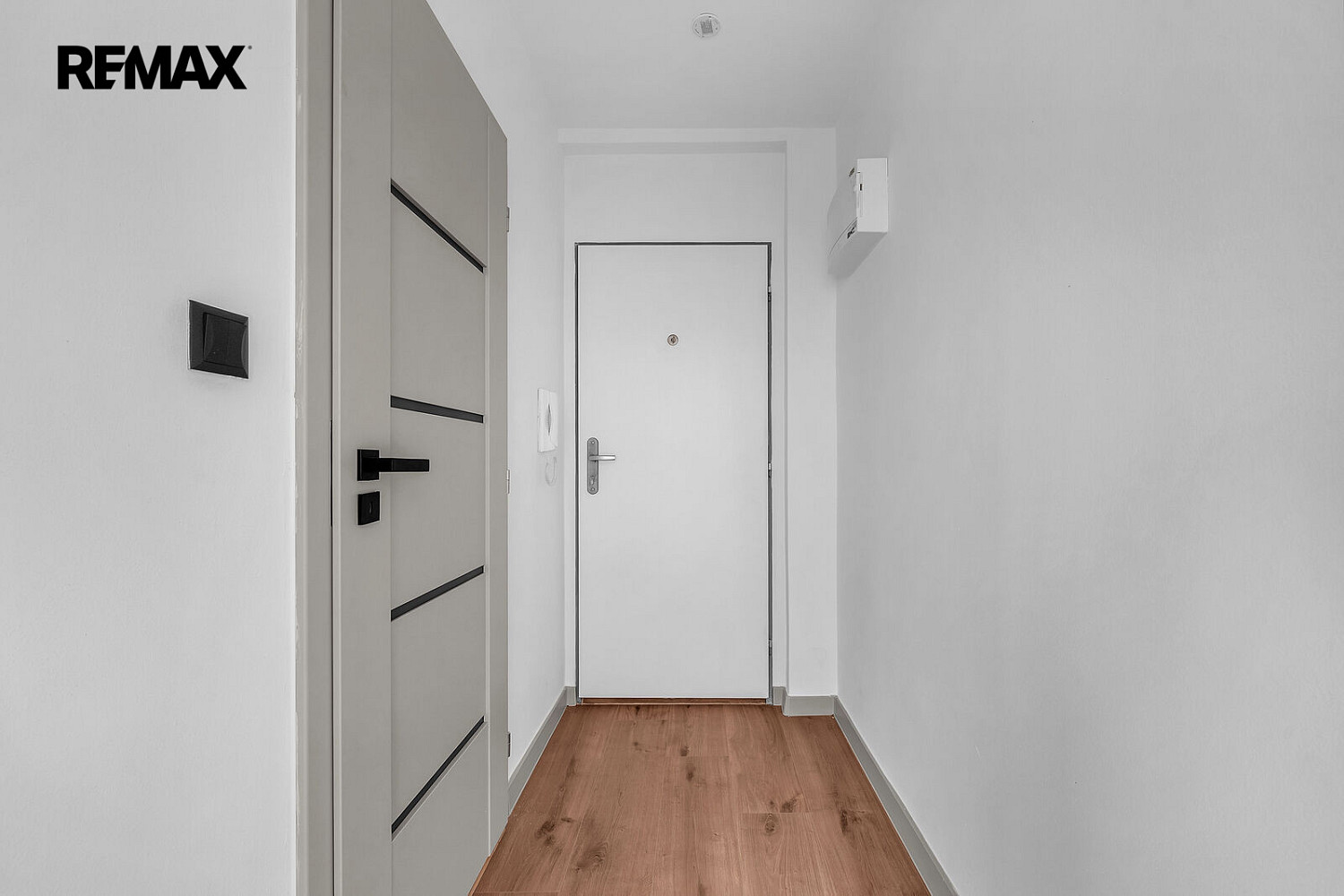 Pronájem bytu 3+kk 46 m² – fotografie 4