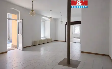 Pronájem obchodních prostor 100 m², Prácheňská, Horažďovice, okres Klatovy