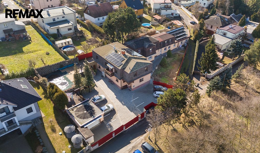 Prodej ubytovacího objektu 597 m², Zdiby – náhled fotky 9