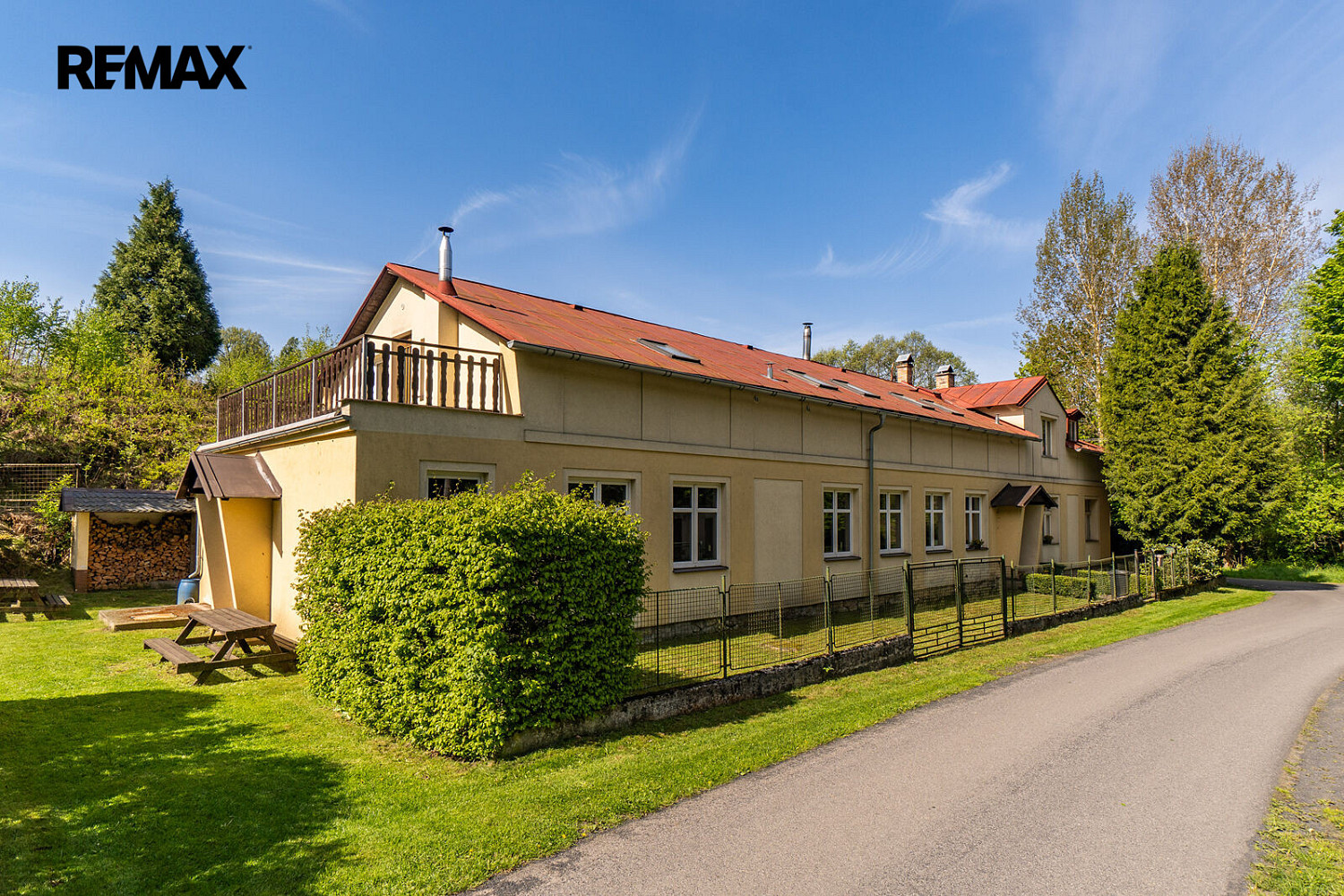 Prodej domu 421 m² s pozemkem 3 466 m² – fotografie 2