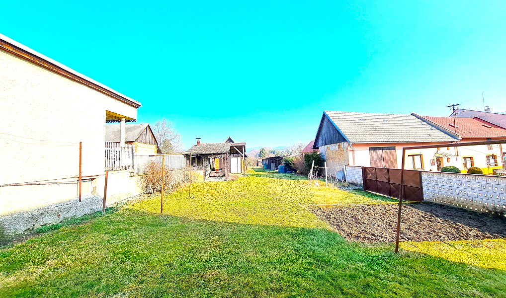 Prodej domu 300 m² s pozemkem 1 830 m², Racková – náhled fotky 30