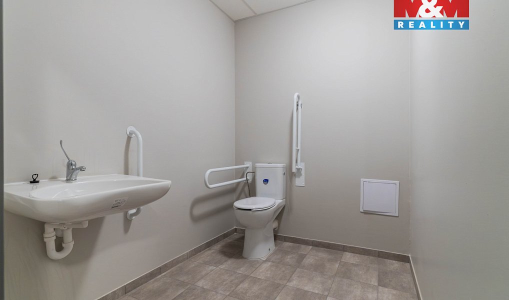 Prodej komerčního objektu (jiného typu) 106 m², Kroměříž – náhled fotky 16