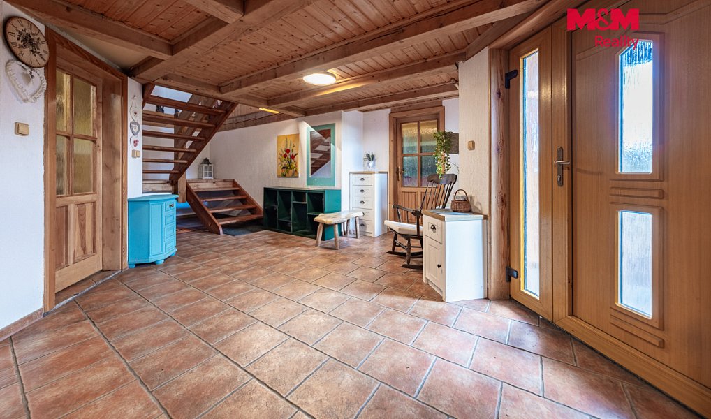 Prodej domu 384 m² s pozemkem 2 948 m², Blatno – náhled fotky 14