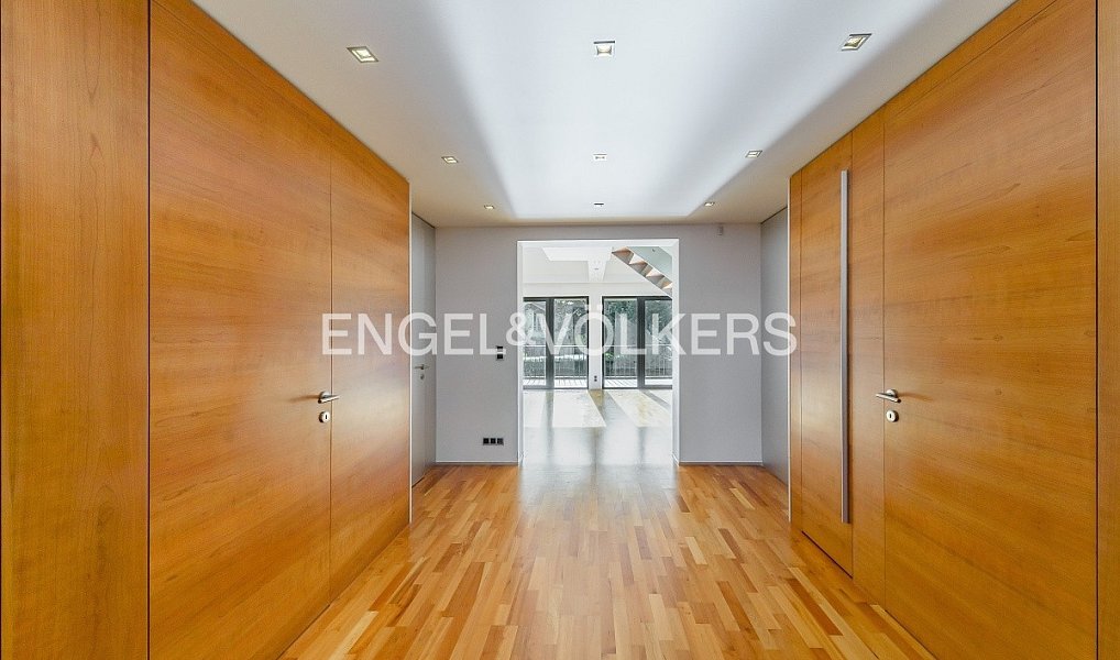 Pronájem bytu 4+kk 175 m², Průhonice – náhled fotky 4