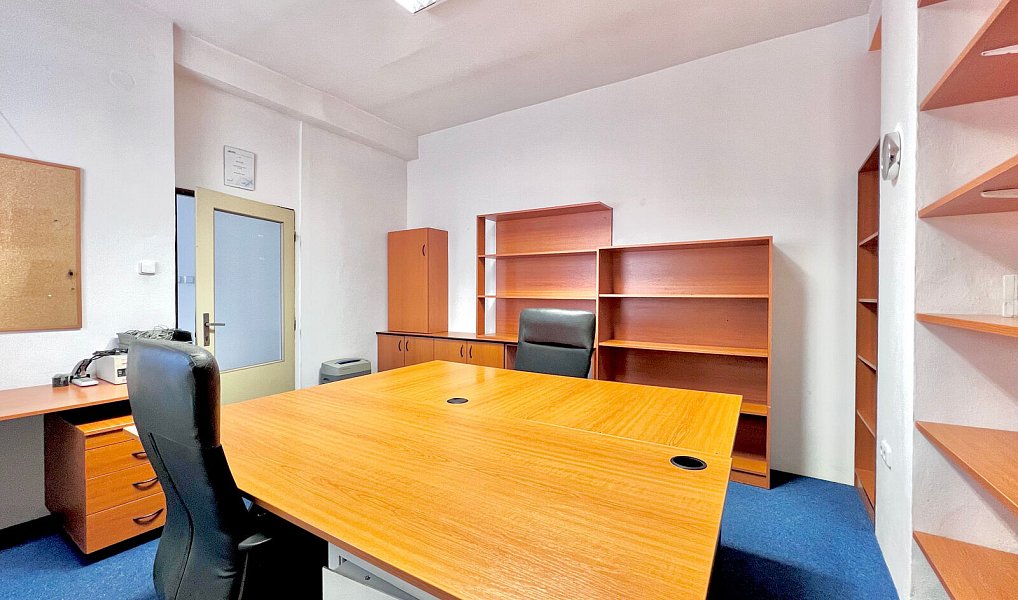 Pronájem skladovacích prostor 135 m², Turnov – náhled fotky 16