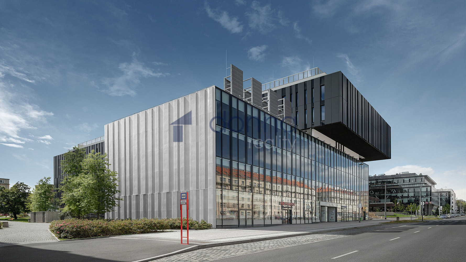 Commercial property, 1572 m²