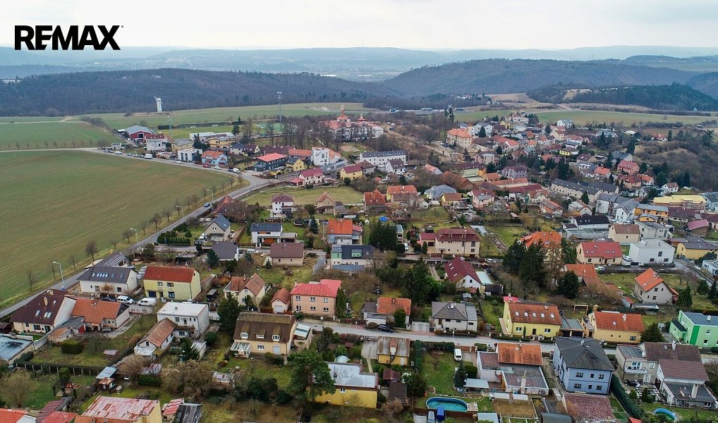 Prodej stavebního pozemku 705 m², Praha – náhled fotky 6