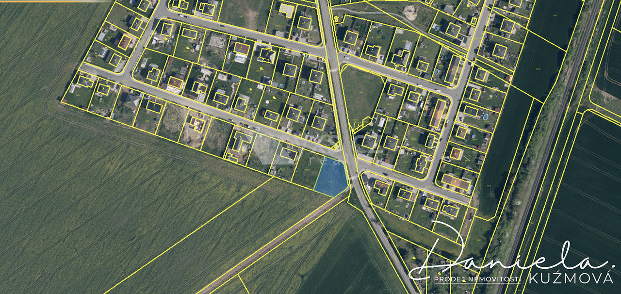 Prodej stavebního pozemku 1 066 m²