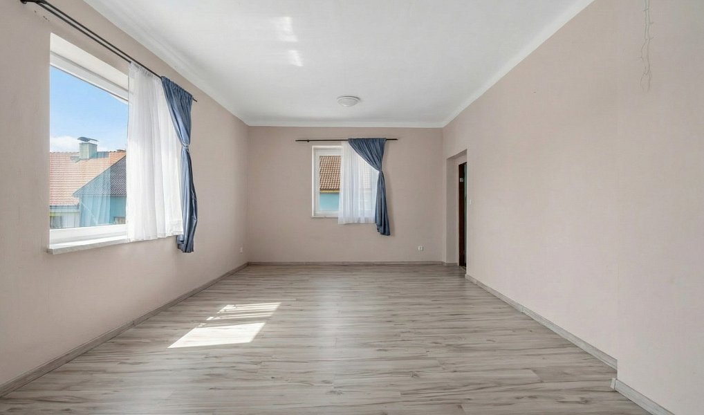 Prodej domu 328 m² s pozemkem 399 m², Hostomice – náhled fotky 6