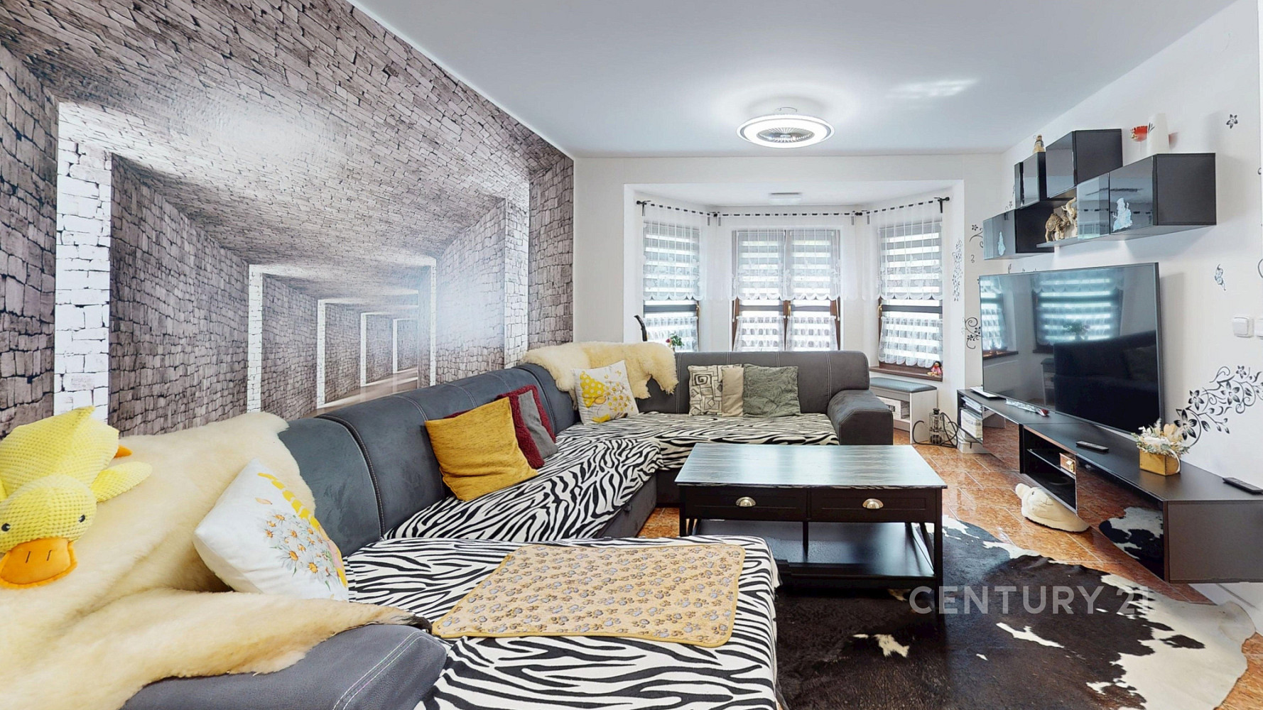 Prodej domu 174 m² s pozemkem 389 m² – fotografie 2