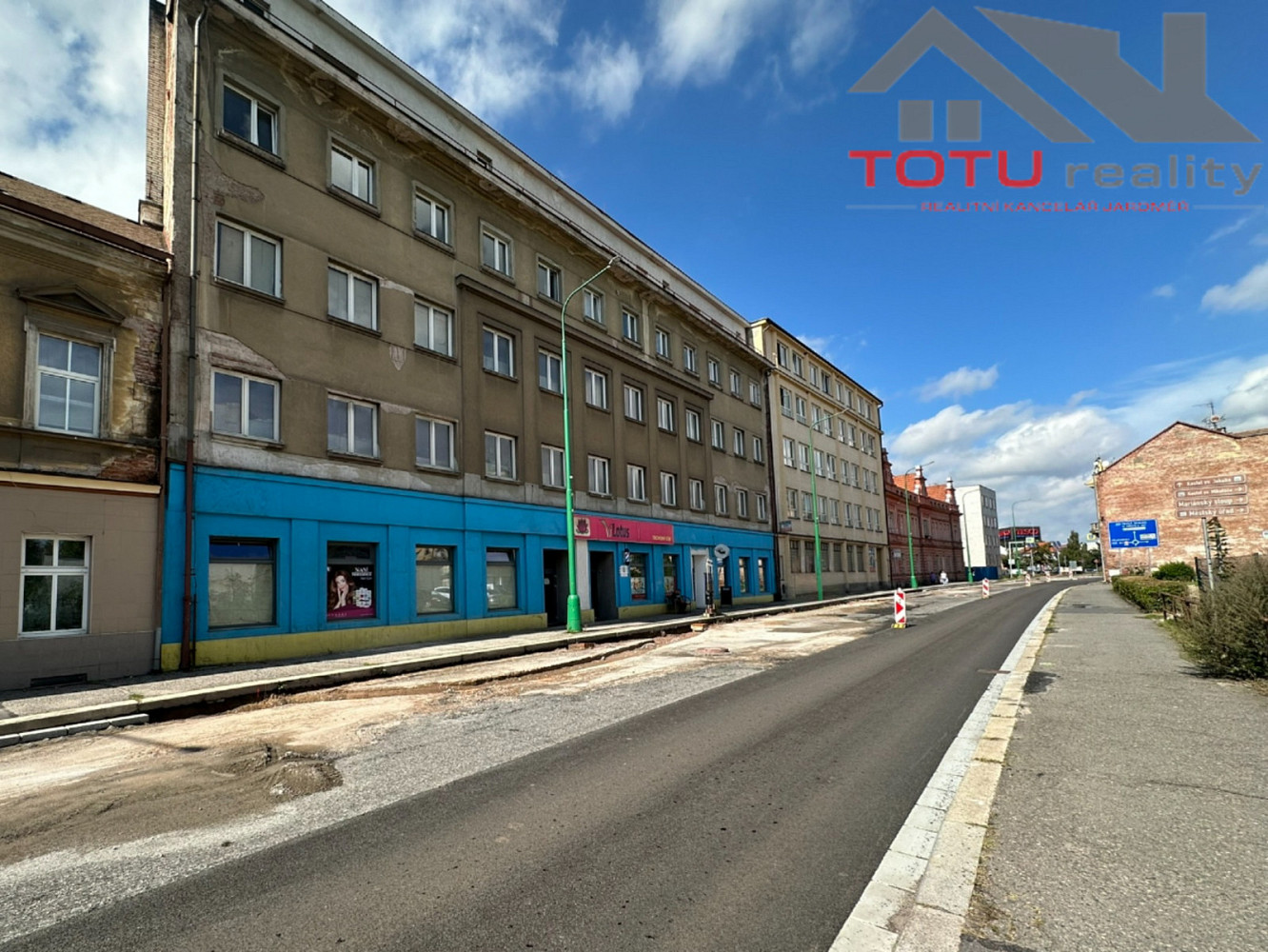 Pronájem obchodních prostor 205 m²