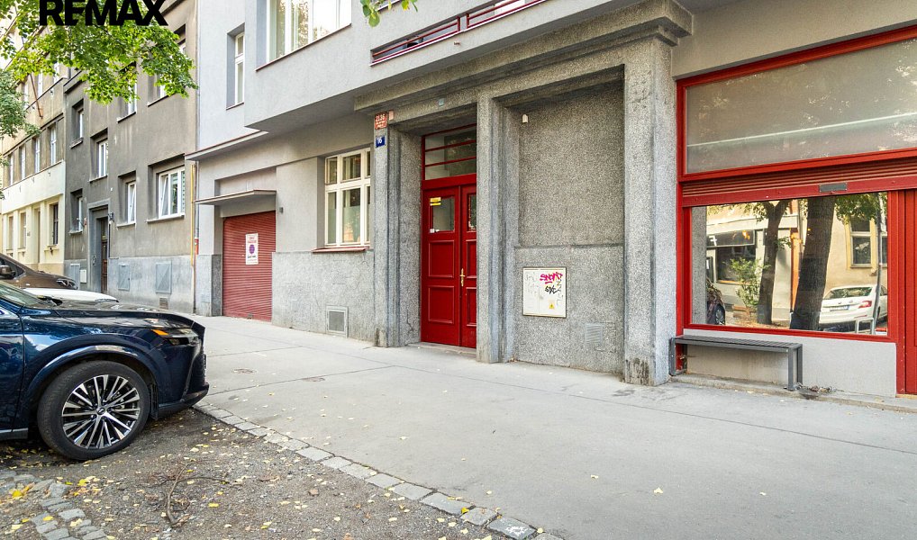 Pronájem bytu 1+kk 25 m², Praha – náhled fotky 14