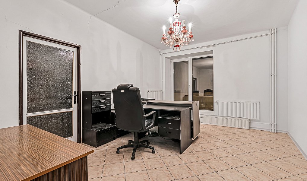 Prodej domu 850 m² s pozemkem 1 600 m², Nový Bor – náhled fotky 13