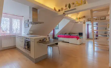 Prodej bytu 2+kk 77 m²