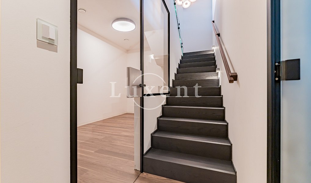 Pronájem bytu 3+kk 145 m², Praha – náhled fotky 4